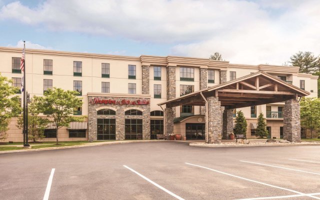 Hampton Inn & Suites Lake George