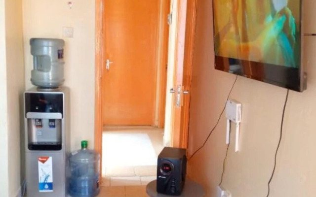 Stay.Plus Imara Daima Transit House