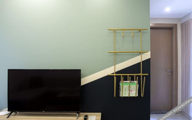 ZUR Studios & Suites