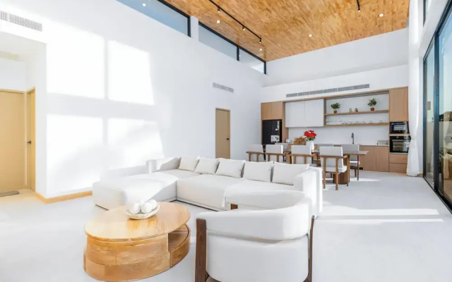 New 4BR Pool Villa Modern Oasis V283