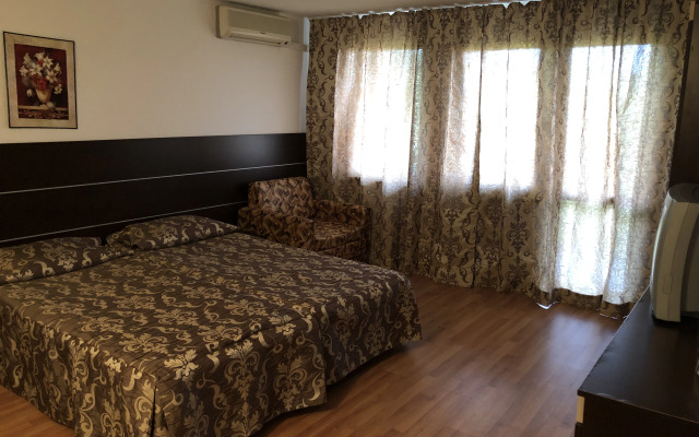Hotel Zora