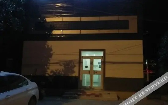 Yunhang Hotel