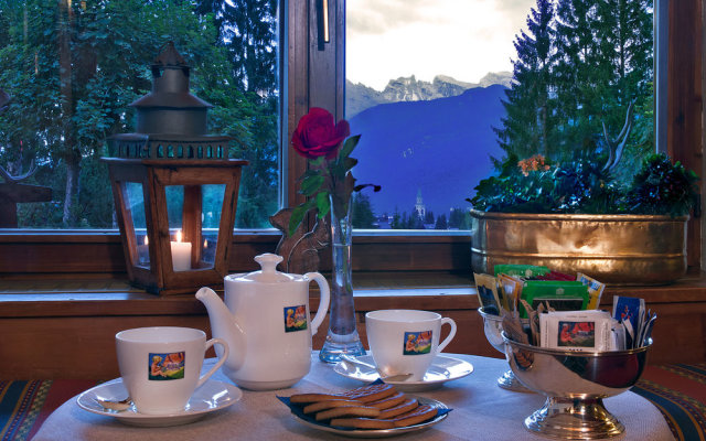 Boutique Hotel Villa Blu Cortina - Elegant 4 Stars Hotel Cortina d'Ampezzo