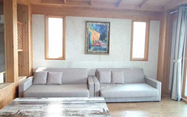 Sacheon Seopo Beach Pension