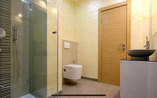 Schönbrunn Luxury Apartment