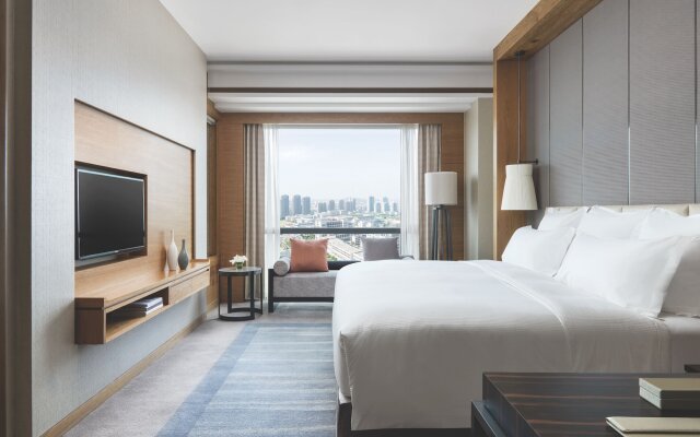 Pullman Haining