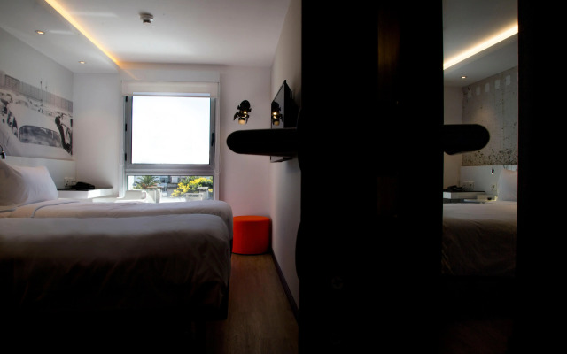 ibis styles Montevideo Biarritz Hotel