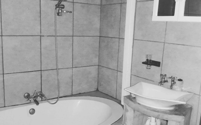 Tsumeb Backpackers & Safari