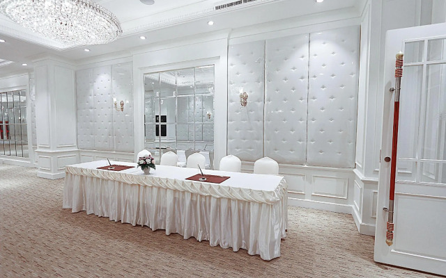 Empress Premier Hotel