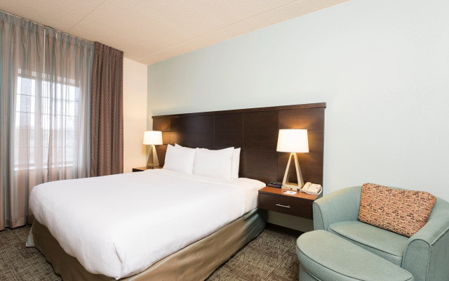 Staybridge Suites Chicago-Oakbrook Terrace by IHG