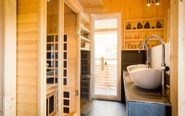 Quiet Chalet in Turracherhöhe with Sauna & Indoor Hot Tub