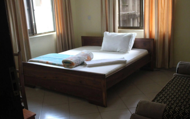Ideal Hotel