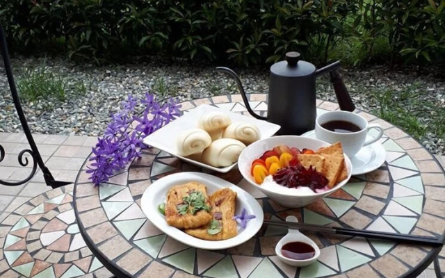 Chulu Manor Hotel