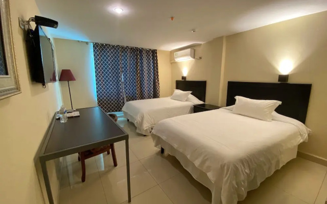 Hotel F Sur Inn