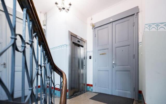 Art Nouveau Residence - 210 m2
