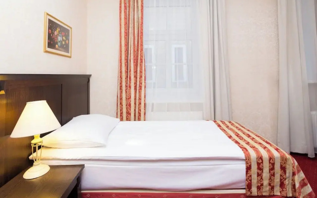 Gertrude Hotel
