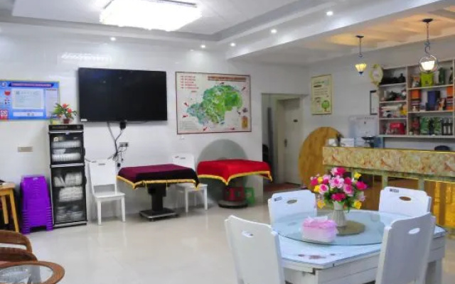 Coloroom Inn (Shennongjia Muyu Bus Passenger Station) – Restaurant – Shennongjia