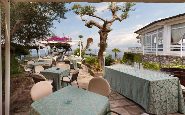 Villaggio Villa Lubrense