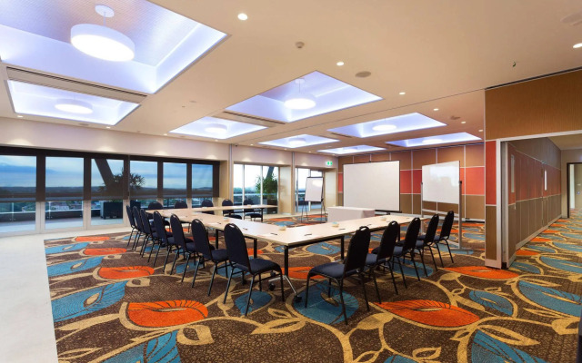 Calamvale Suites and Conference Centre