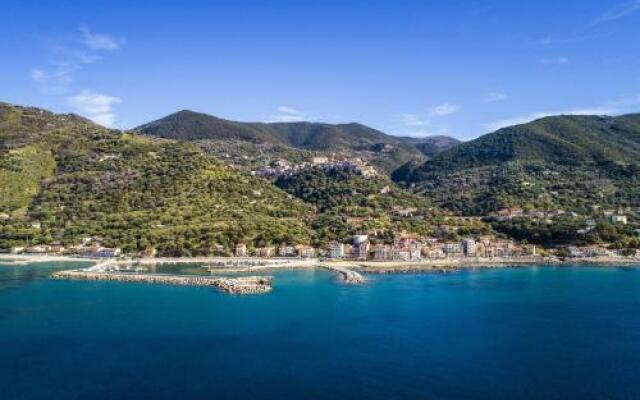 Flat 2 Bedrooms 1 Bathroom - Pisciotta