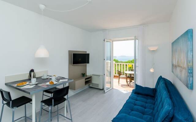Villa Bouganvillea - sea View & Garden - A1 Deluxe