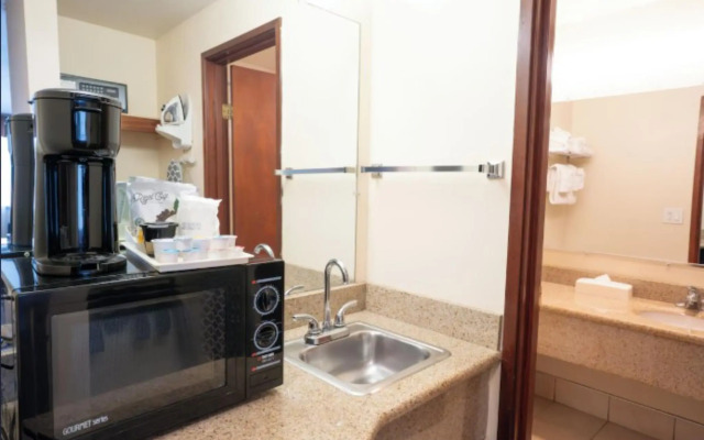 Ramada by Wyndham Tukwila Southcenter