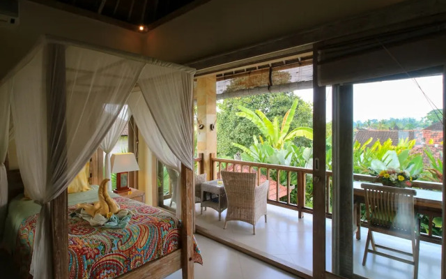 Hibiscus Upper Suiteubudbest Breakfast In Bali