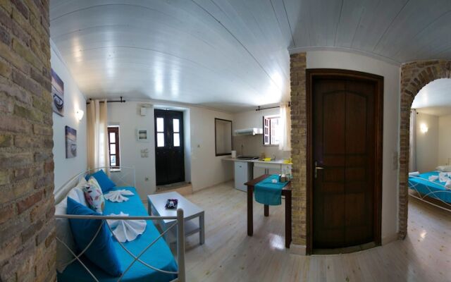 Aloha Maisonette