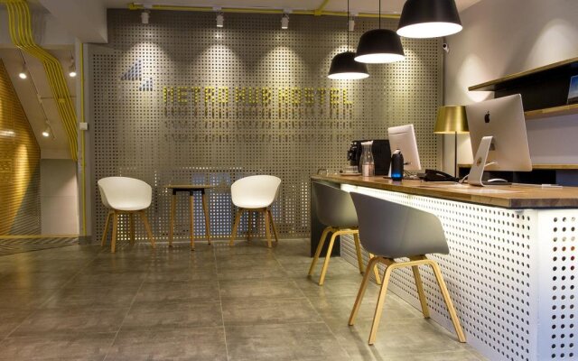 Metro Hub Hostel