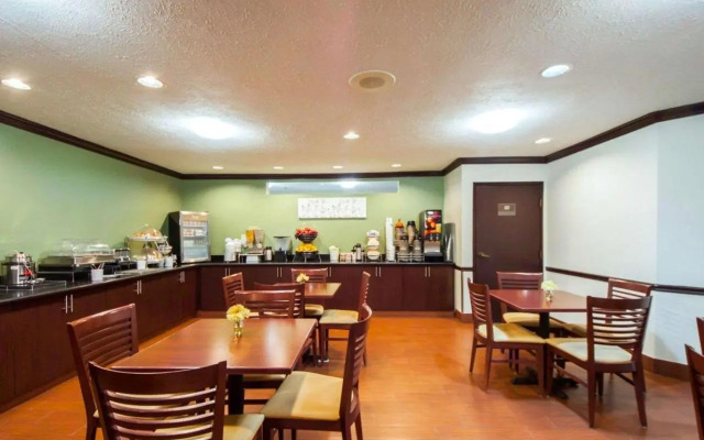 Sleep Inn & Suites