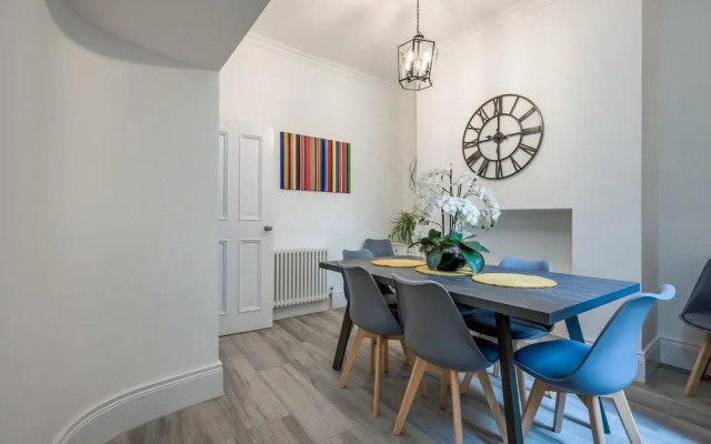 Central Belfast Apartments: Georgian House