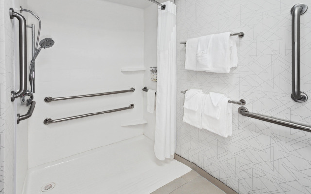 Holiday Inn Express Fremont by IHG