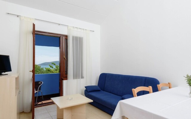 Apartment With Wifi, at 4 km. From City of Trogir