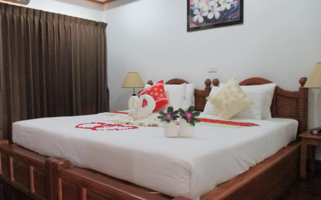 Lipa Bay Resort
