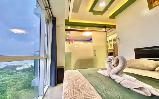 Hotel near Airport Mall of Asia PICC WTC