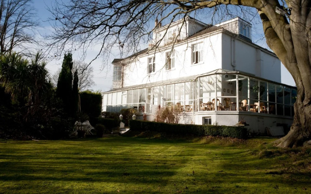 Fines Bayliwick Country House