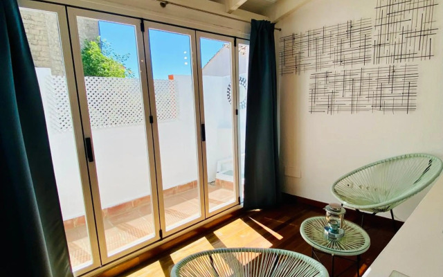 Almocabar Luxury Apartment