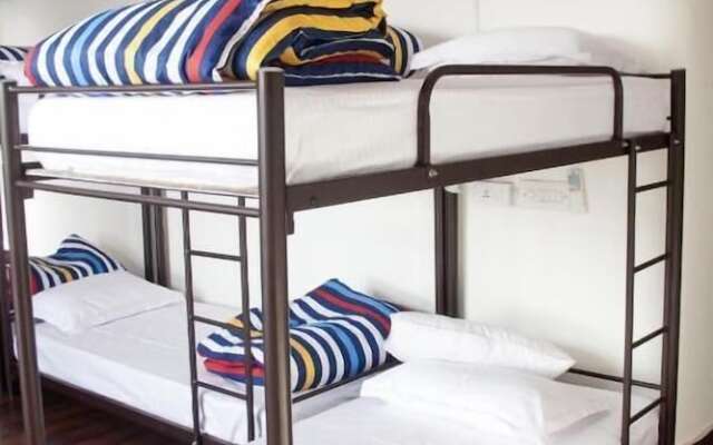 Madpackers Delhi - Hostel