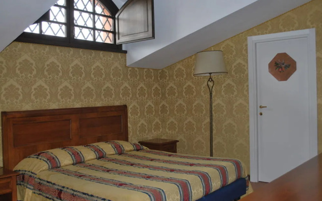 Residence Casale Mostacciano