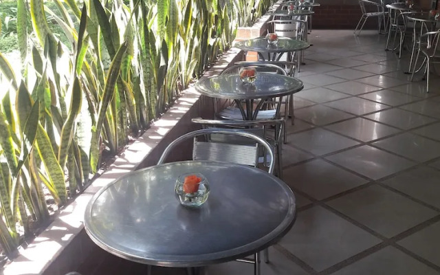 Apartahotel Montes La 68