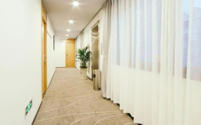 Youmihaoyoung Hotel (Wulingge Pedestrian Street)