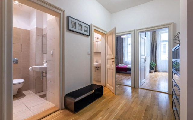 Lesser Town Apartment Melnicka by easyBNB