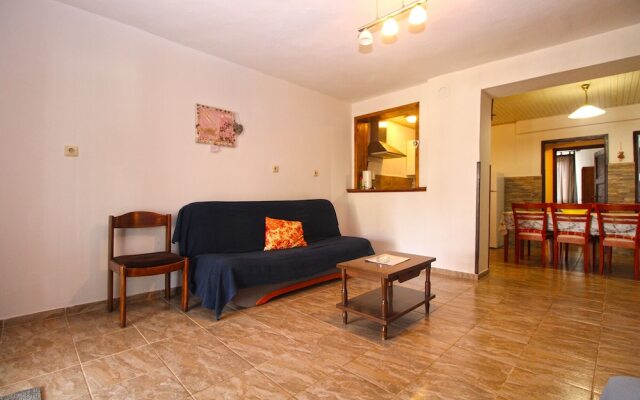 Apartment 1954