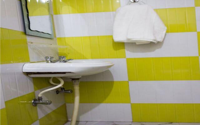 OYO 14061 Home Exotic 1BHK Khanyara Road