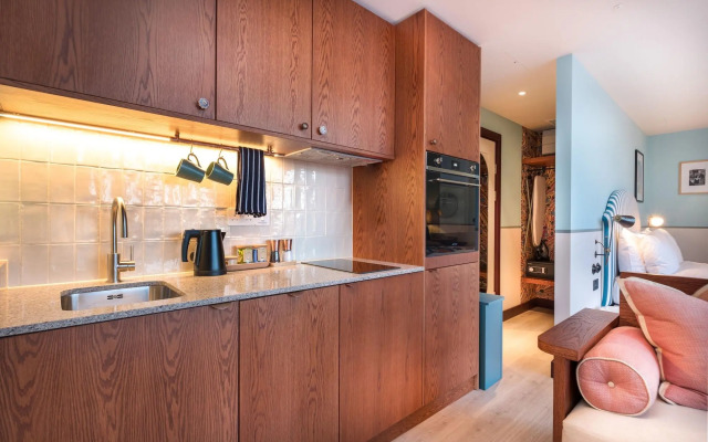 room2 London Chiswick Hometel