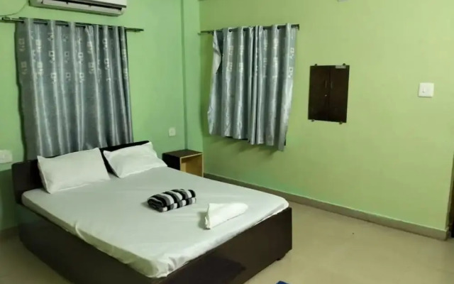Goroomgo Shivansh Guest House
