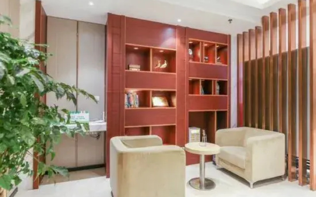 CC Inn (Zhuhai University Town Tangjiawan Square Store)