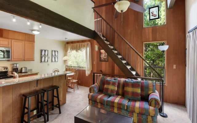 Enjoy Forest Views Retreat at Kingswood Village!