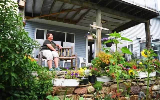 Serenity Hillside B&B