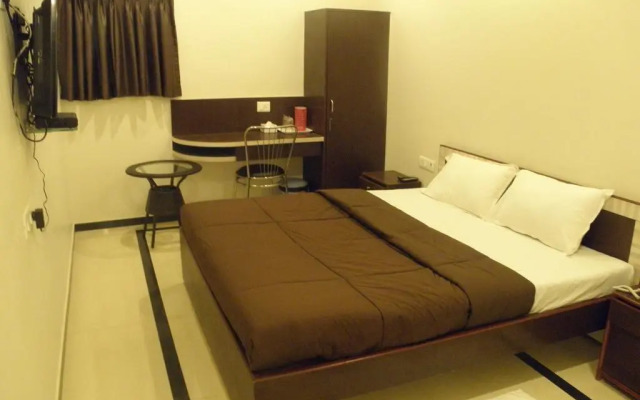 Hotel Aarya International